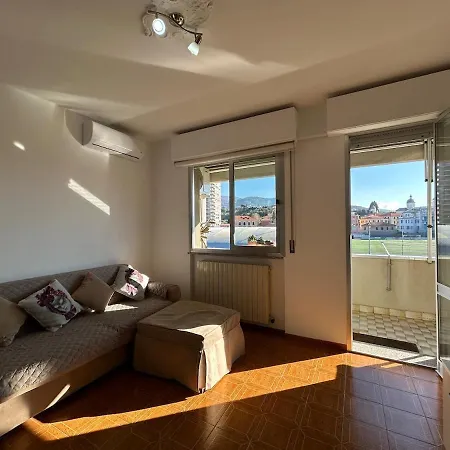 Relax And Comfort Con Balcone, Lejlighed Lavagna