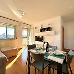 Relax And Comfort Con Balcone, Apartamento *